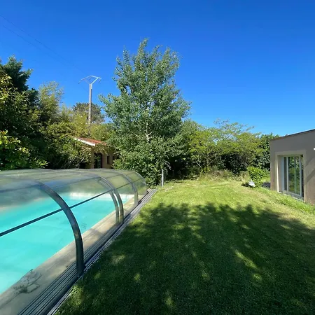 Oda ve Kahvaltı 15 Min From Lyon Fresh Peaceful With Pool And Garden Dardilly
